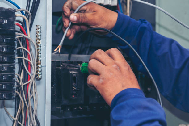 Best Affordable Emergency Electrician  in Tyndall, SD